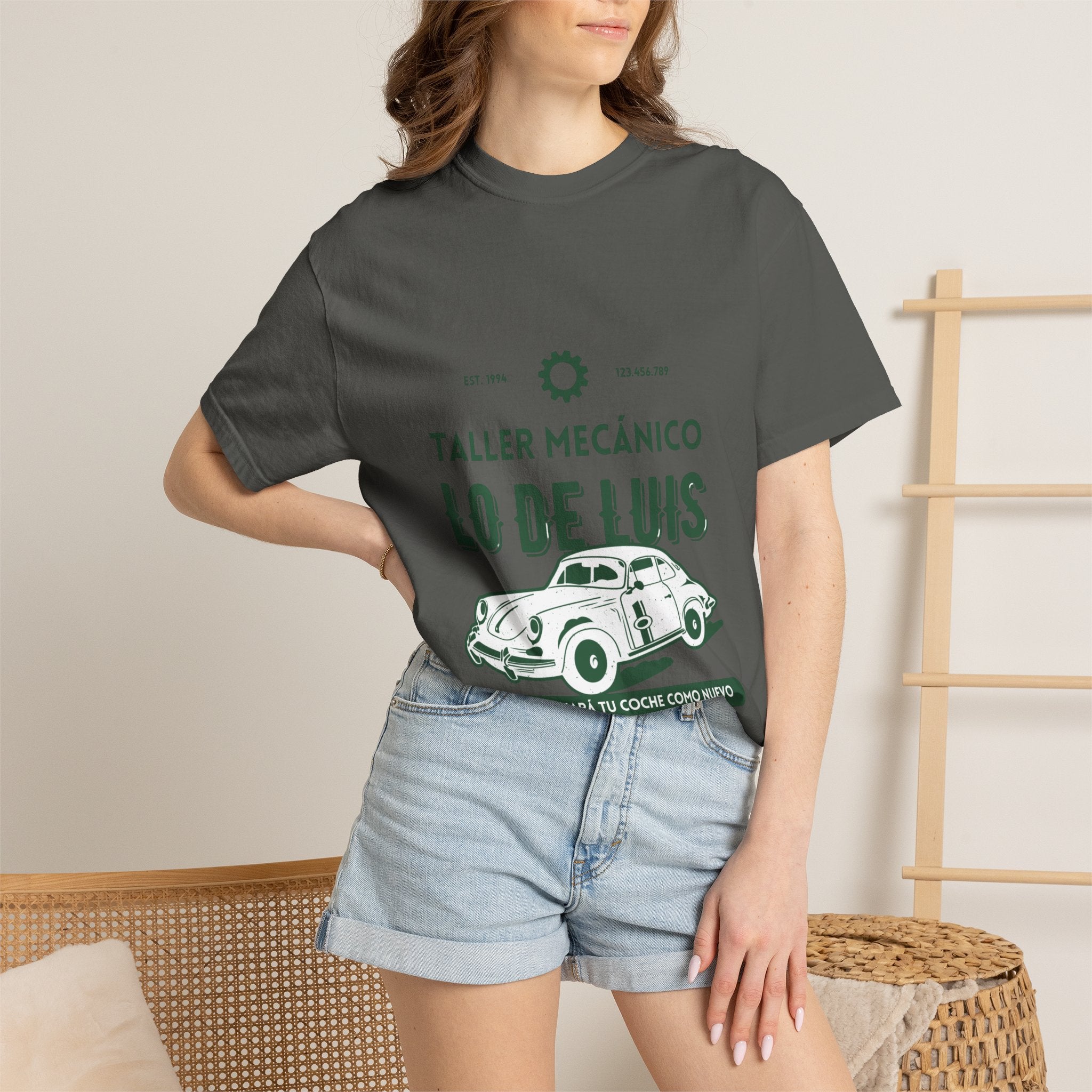 T-shirt — Taller Mecánico Lo De Luis Vintage Car Repair Tee (Soy quien deja tu coche como nuevo)