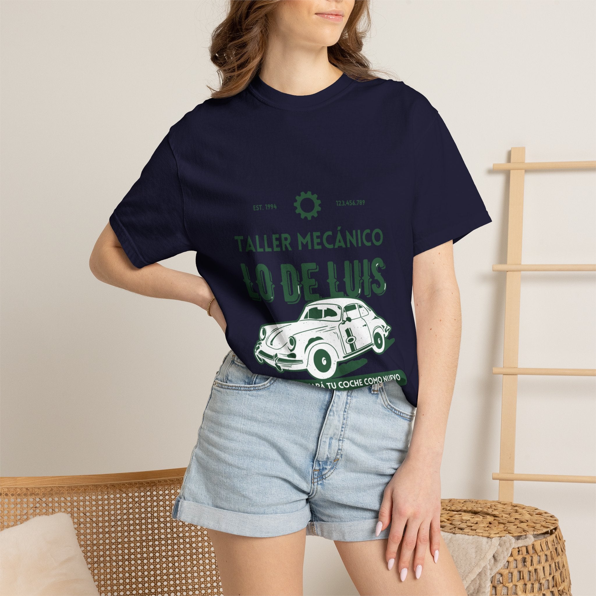 T-shirt — Taller Mecánico Lo De Luis Vintage Car Repair Tee (Soy quien deja tu coche como nuevo)